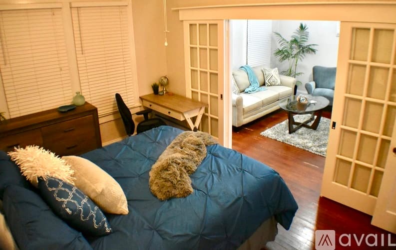 Tampa Apartment: 407 South Melville Avenue