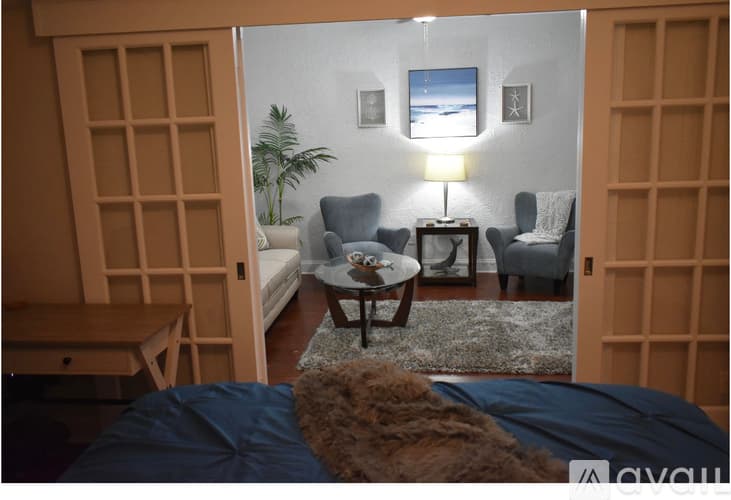 Tampa Apartment: 407 South Melville Avenue