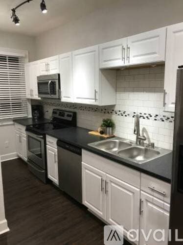 Tampa Apartment: 407 South Melville Avenue