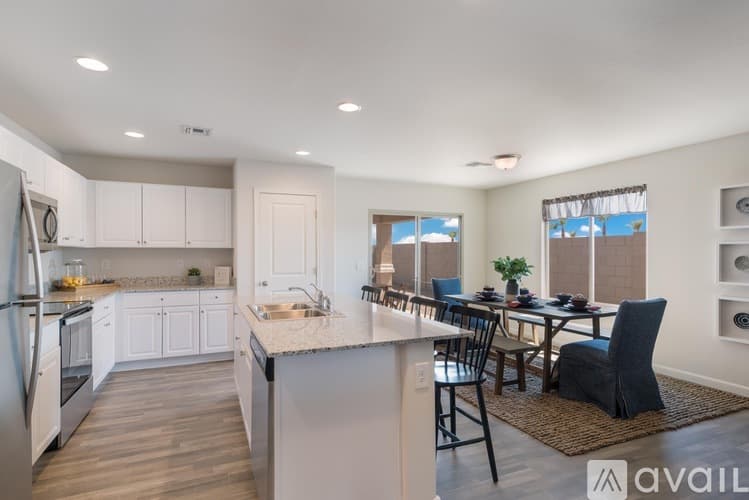 Bullhead City House: 2412 Village Drive