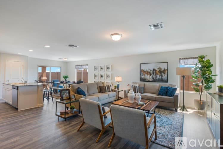 Bullhead City House: 2412 Village Drive