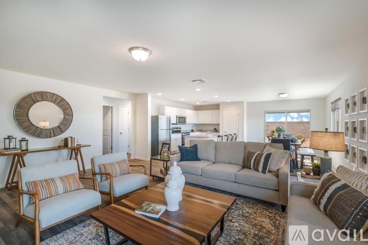 Bullhead City House: 2412 Village Drive