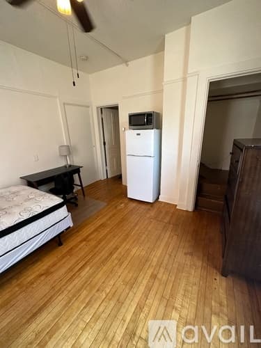 Madison Apartment: 407 Wisconsin Avenue