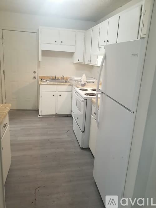 Athens House: 1665 Cedar Shoals Drive
