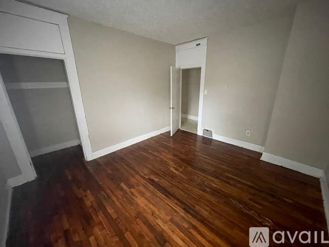 Terre Haute Apartment: 1005 S 8th St
