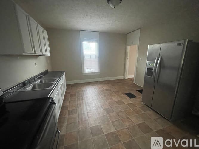 Terre Haute Apartment: 1005 S 8th St