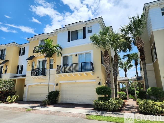 Boca Raton House: 583 Northwest 35th Place