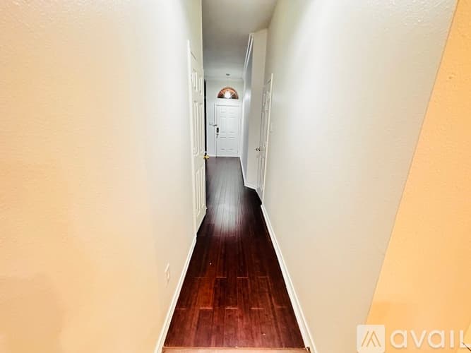 Arlington House: 8015 Peregrine Trail