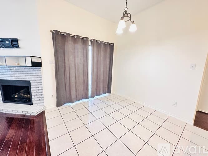 Arlington House: 8015 Peregrine Trail