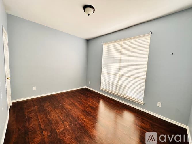 Arlington House: 8015 Peregrine Trail