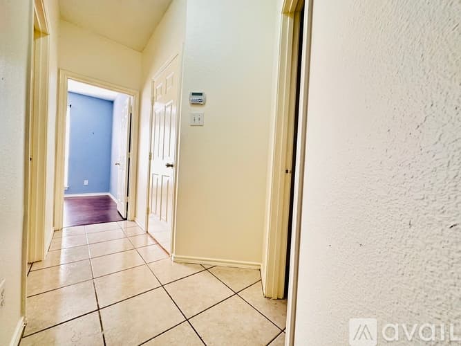 Arlington House: 8015 Peregrine Trail