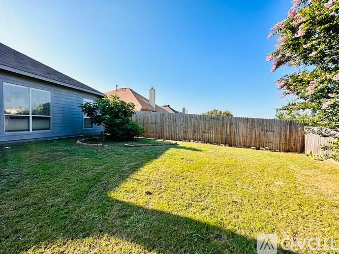 Arlington House: 8015 Peregrine Trail