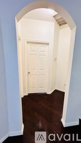 Arlington House: 8015 Peregrine Trail