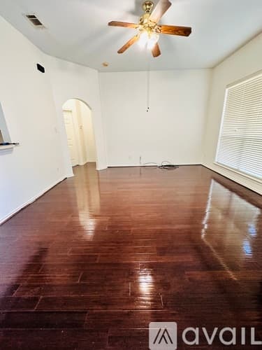Arlington House: 8015 Peregrine Trail