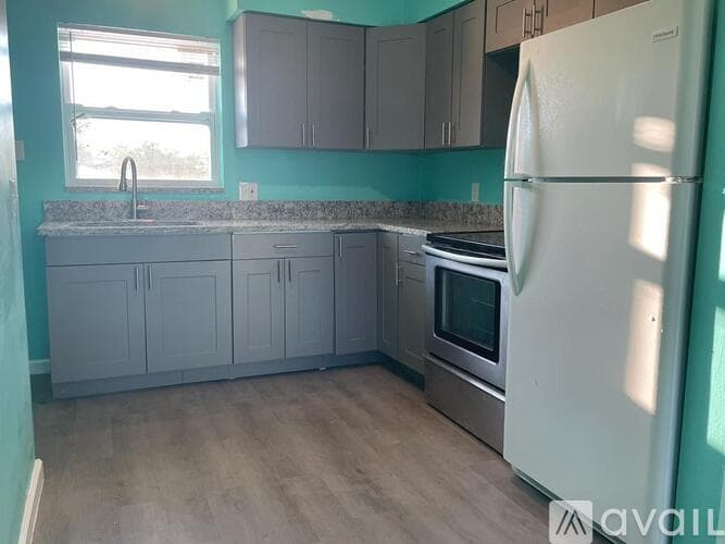 Largo Apartment: 363 Ridge Rd NW