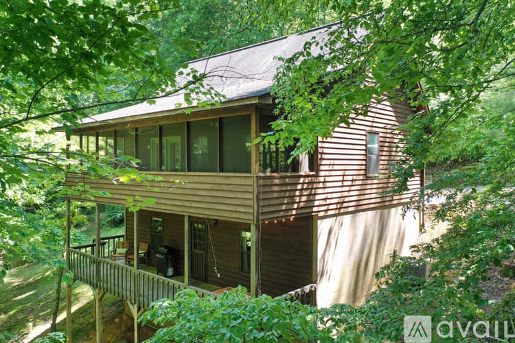 Blairsville House: 177 Earney Road