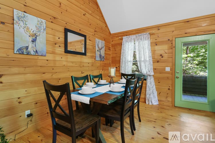 Blairsville House: 177 Earney Road