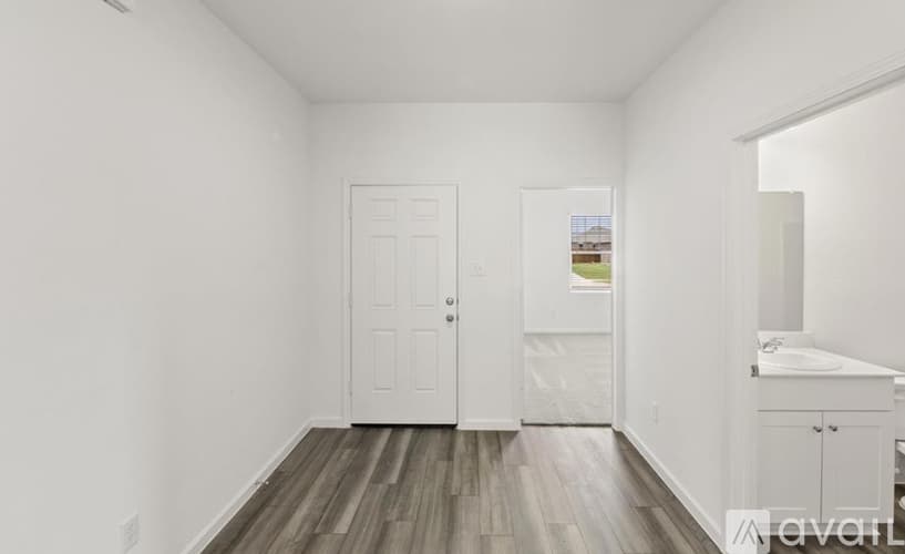 Edgecliff Village House: 17 Glen Crossings Rd