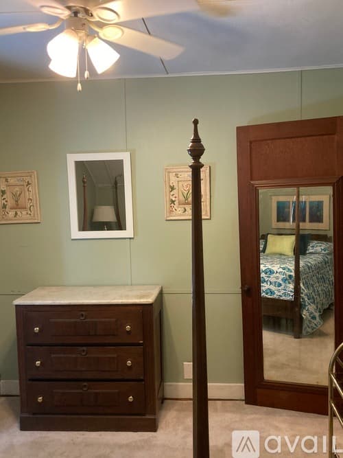 Rock Hill House: 706 Milton Ave