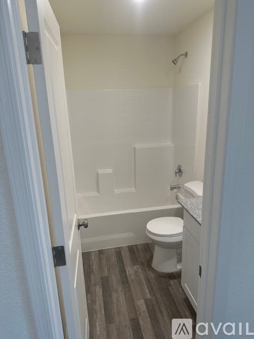 Bullhead City House: 2412 Village Drive