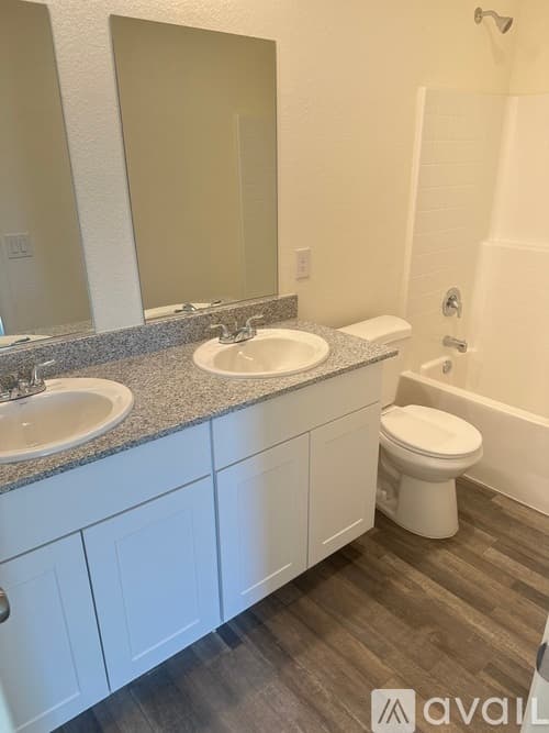 Bullhead City House: 2412 Village Drive
