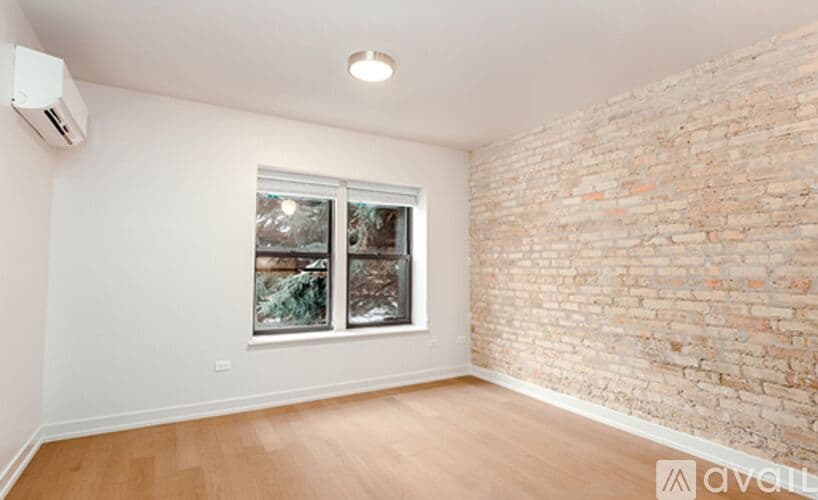 Chicago Apartment: 6019 N Winthrop Ave