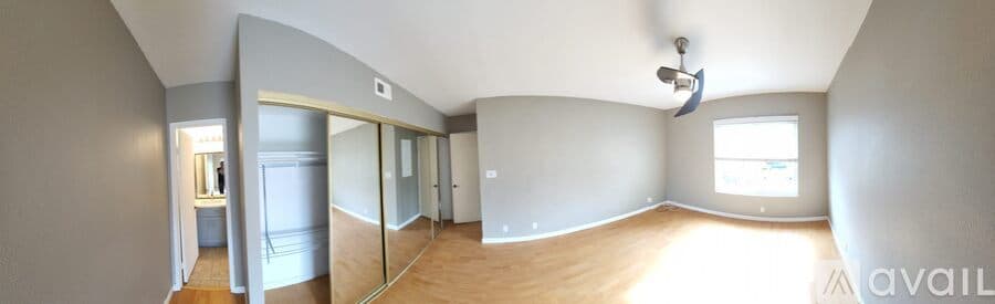 Carlsbad House: 909 Caminito Madrigal D