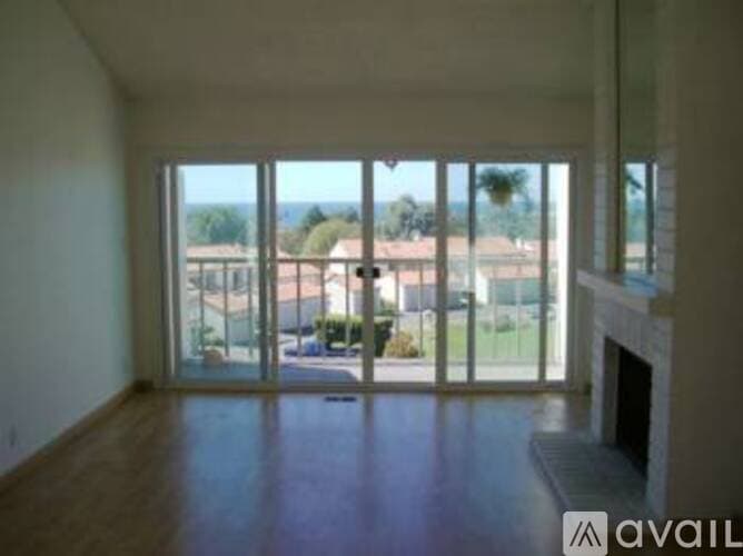 Carlsbad House: 909 Caminito Madrigal D