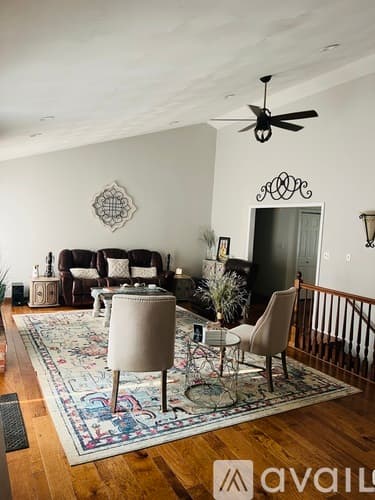 Springfield House: 329 Golf Road