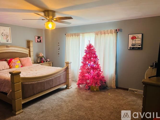 Springfield House: 329 Golf Road