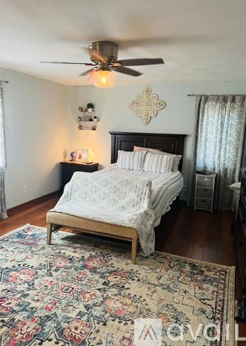 Springfield House: 329 Golf Road