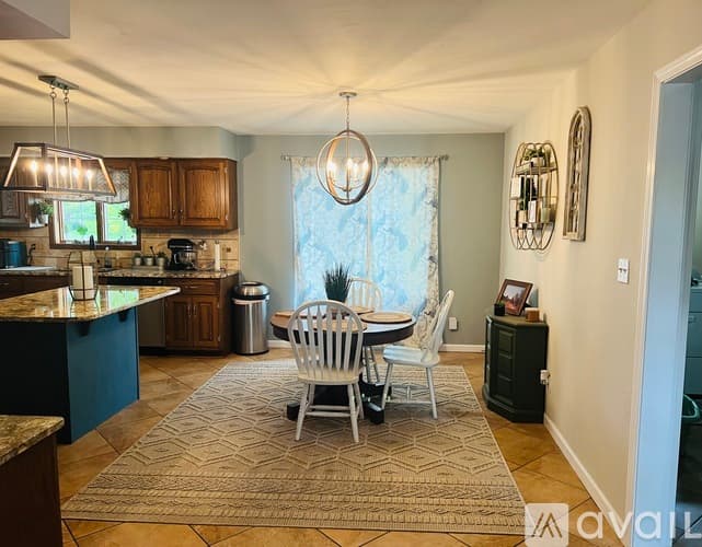 Springfield House: 329 Golf Road
