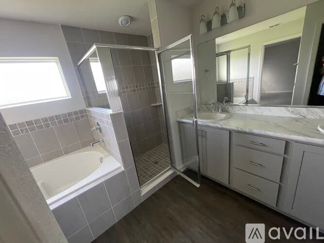 Auburndale House: 737 Daphne Dr