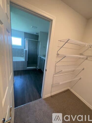 Auburndale House: 737 Daphne Dr