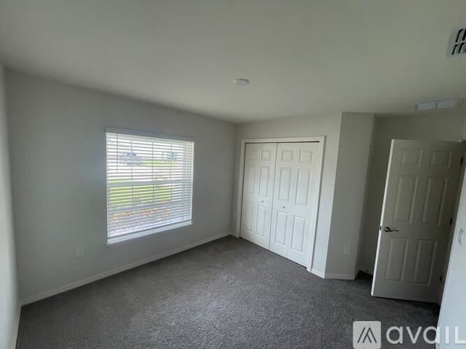 Auburndale House: 737 Daphne Dr