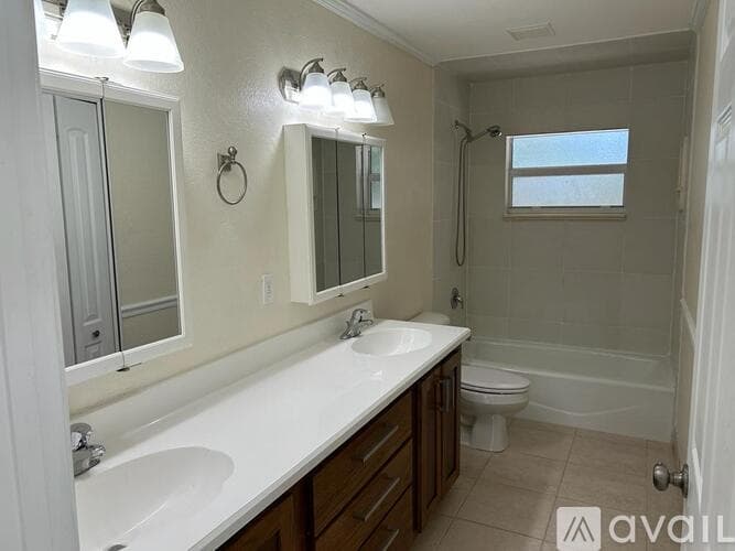 Fort Pierce House: 2426 Oak Drive