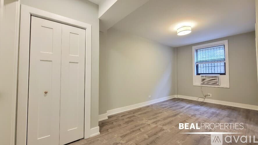 Chicago Apartment: 505 West Belmont Avenue