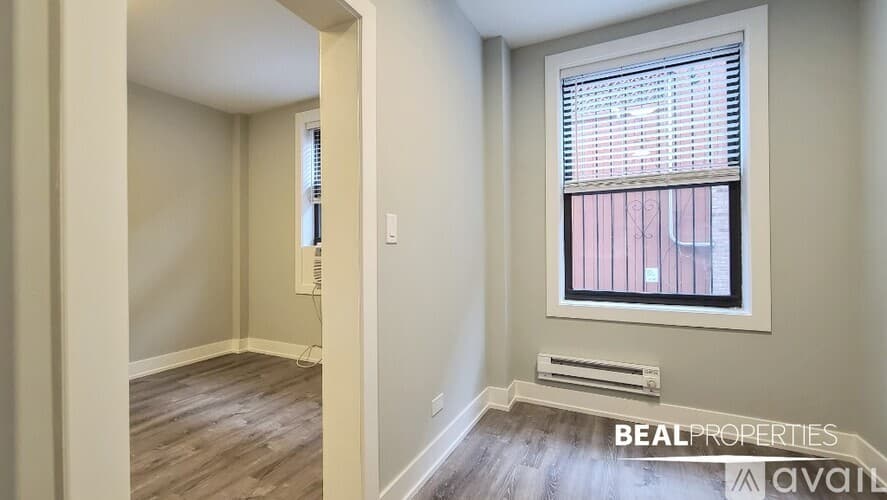 Chicago Apartment: 505 West Belmont Avenue