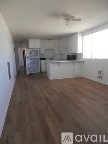 Landers Apartment: 1050 Alta Ave