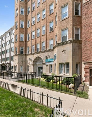 Chicago Apartment: 5860 N Kenmore Ave