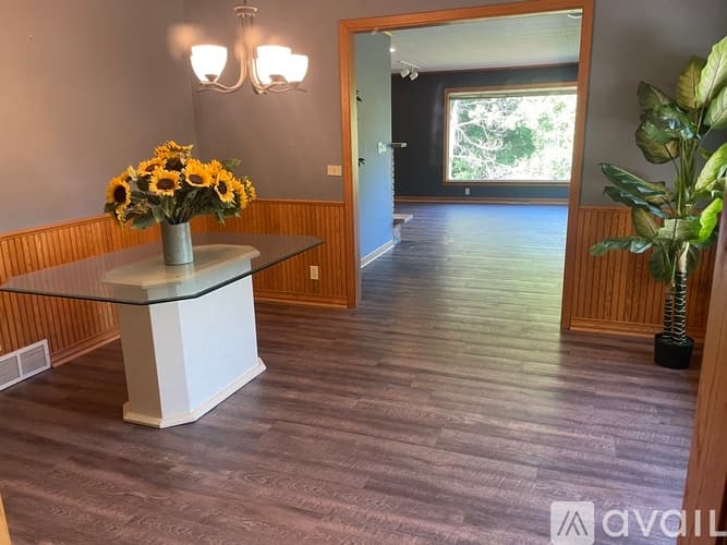 Stillwater House: 2216 Orwell Court