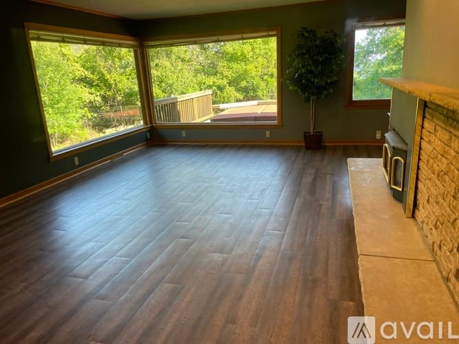 Stillwater House: 2216 Orwell Court