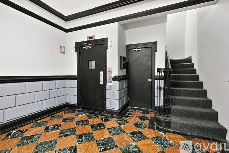 Chicago Apartment: 7456 N Greenview Ave