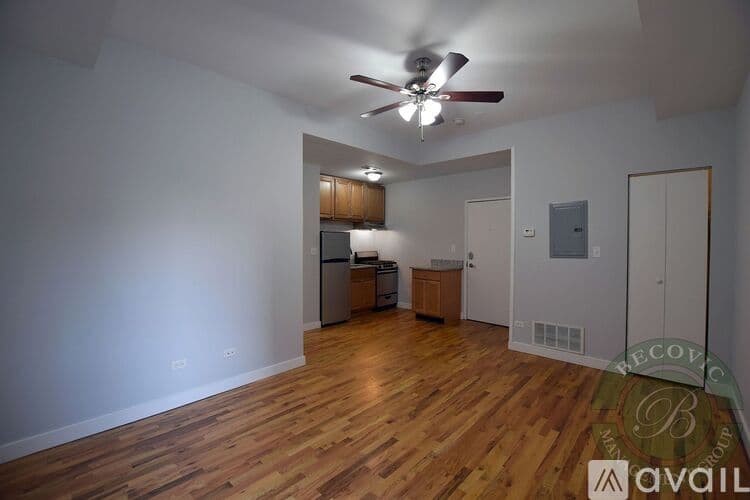Chicago Apartment: 7456 N Greenview Ave