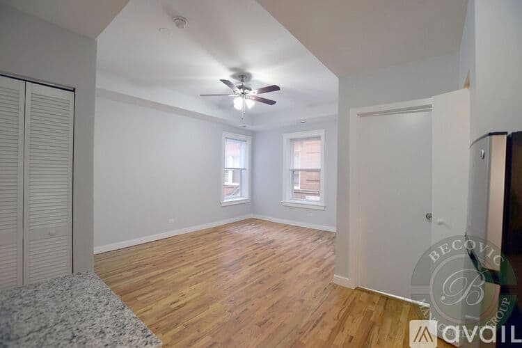 Chicago Apartment: 7456 N Greenview Ave