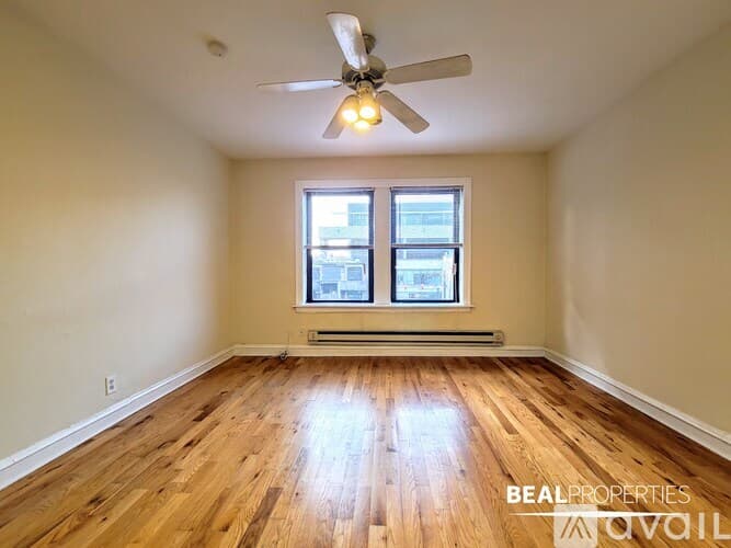 Chicago Condo: 540 W Wellington Ave