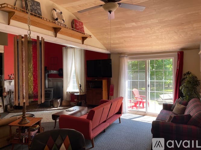 Bitely House: 2471 Arrowwood Ave