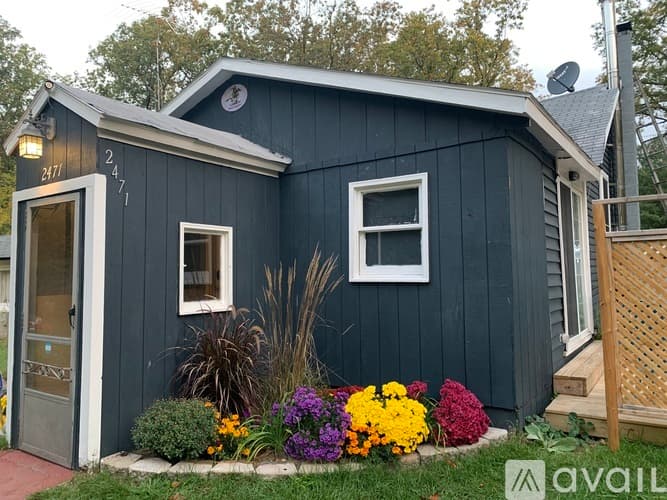 Bitely House: 2471 Arrowwood Ave