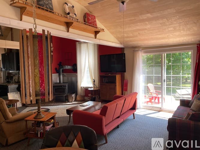Bitely House: 2471 Arrowwood Ave