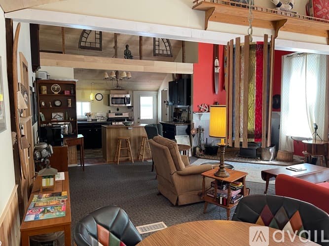 Bitely House: 2471 Arrowwood Ave